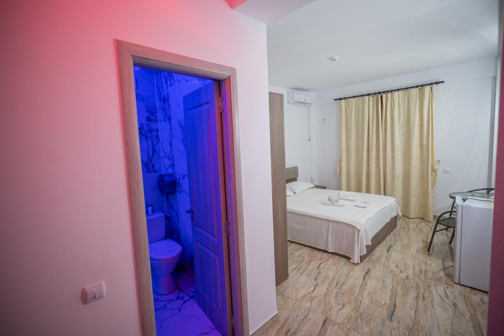 Hotel Damar คอสติเนช ภายนอก รูปภาพ