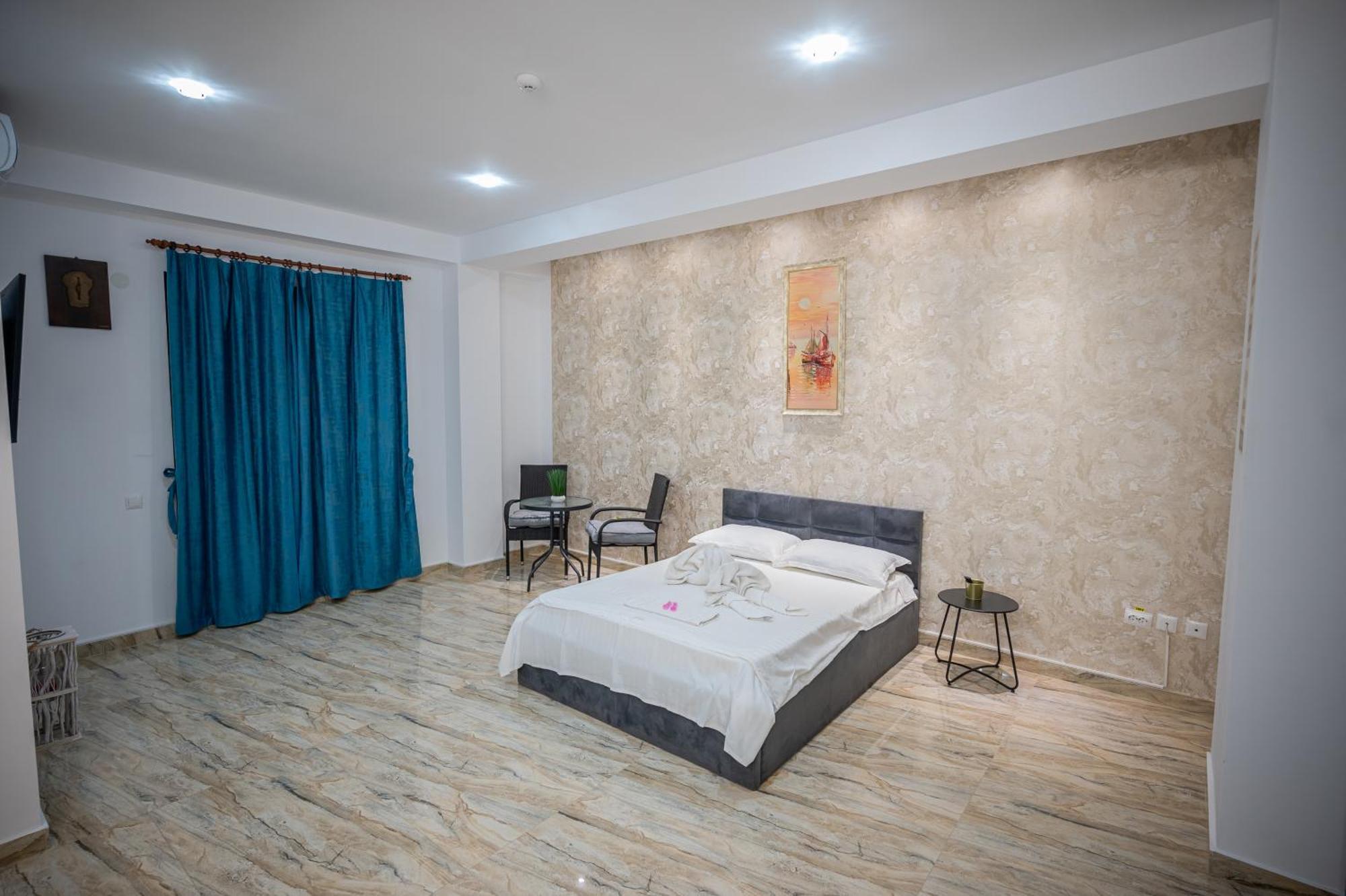 Hotel Damar คอสติเนช ภายนอก รูปภาพ