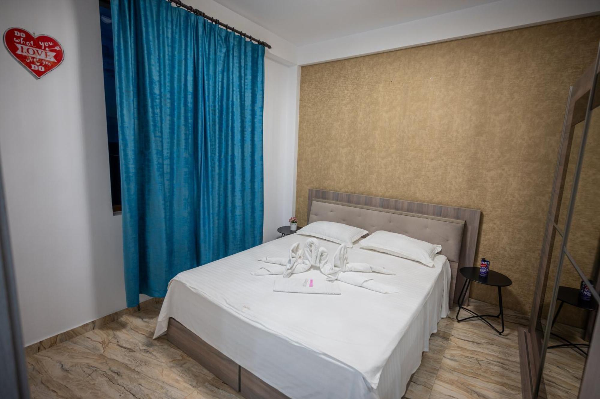 Hotel Damar คอสติเนช ภายนอก รูปภาพ